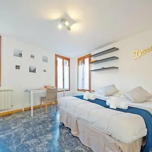 410 San Polo Roky Wifi Center Venise